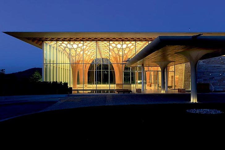 مجموعه ای مدرن با معماری ستنی برای گلف بازان