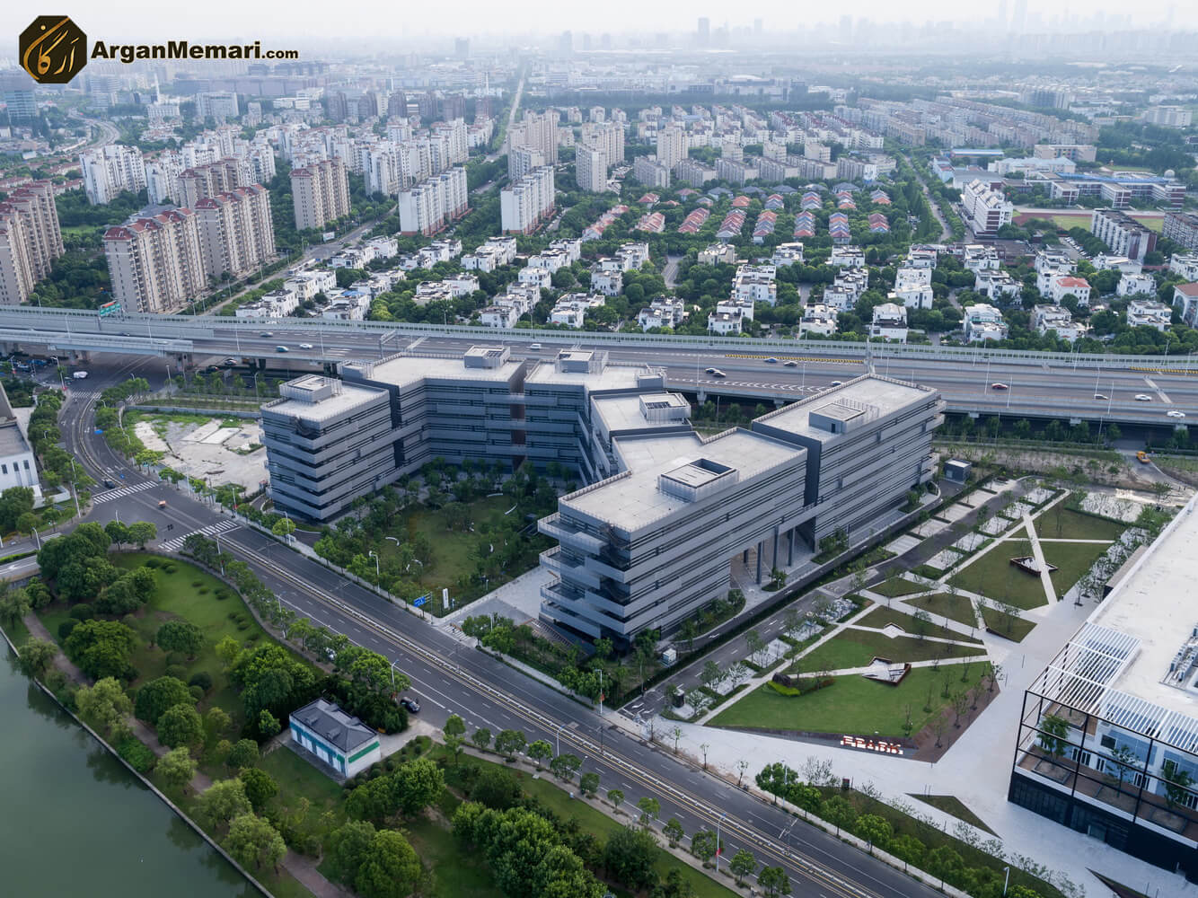فاز اول مجتمع بندر گاه ژانگ جیانگ، آتلیه فراماسونری معماران لیو یویانگ