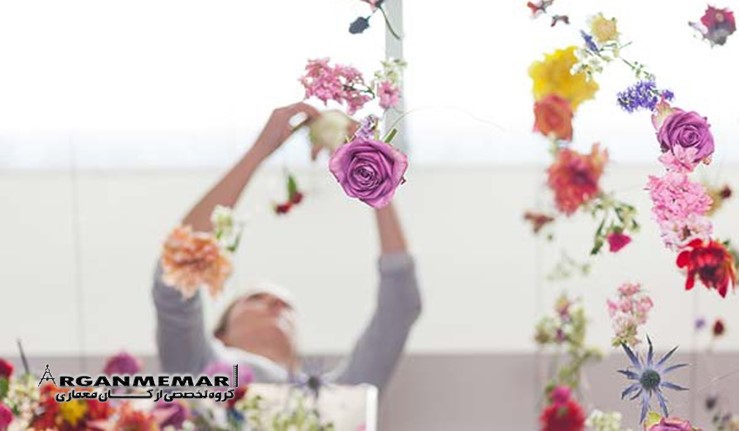 طراحی بی نظیر گالری سان فرانسیسکو با هشت هزار گُل