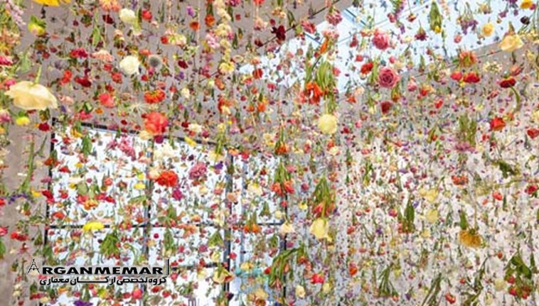 طراحی بی نظیر گالری سان فرانسیسکو با هشت هزار گُل